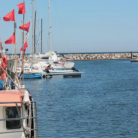 Am Yachthafen 1 Apartamento *